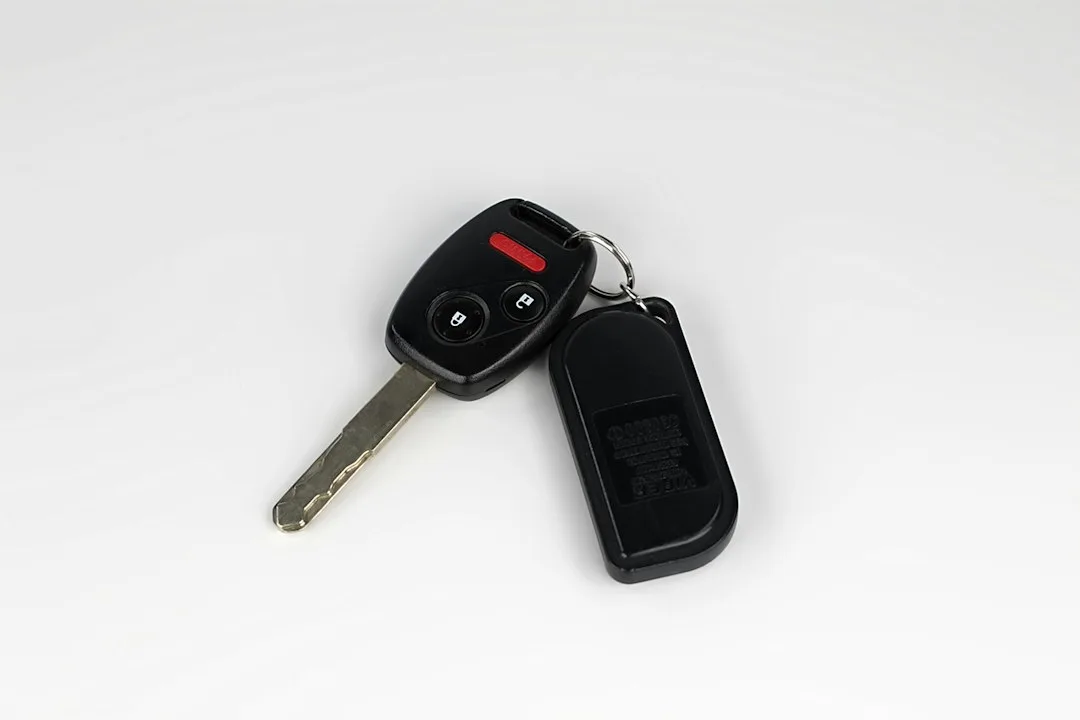 Clés de voiture sur un contrat de leasing